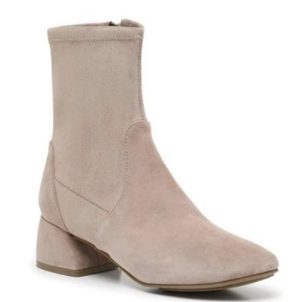 Gentle Souls Kenneth Cole Women Emily Stretch Ankle Bootie Mushroom Suede 6 Wide